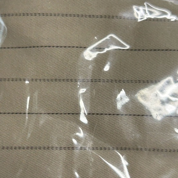 Ann Taylor Women's 4‎ Pinstripe Khaki Cropped Pants Lightweight Preppy FLAW - Picture 12 of 12